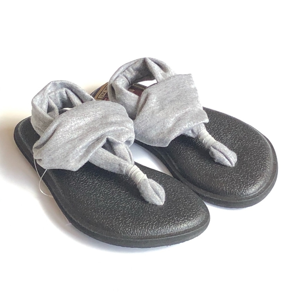 SANUK Kids grey shimmer sandal